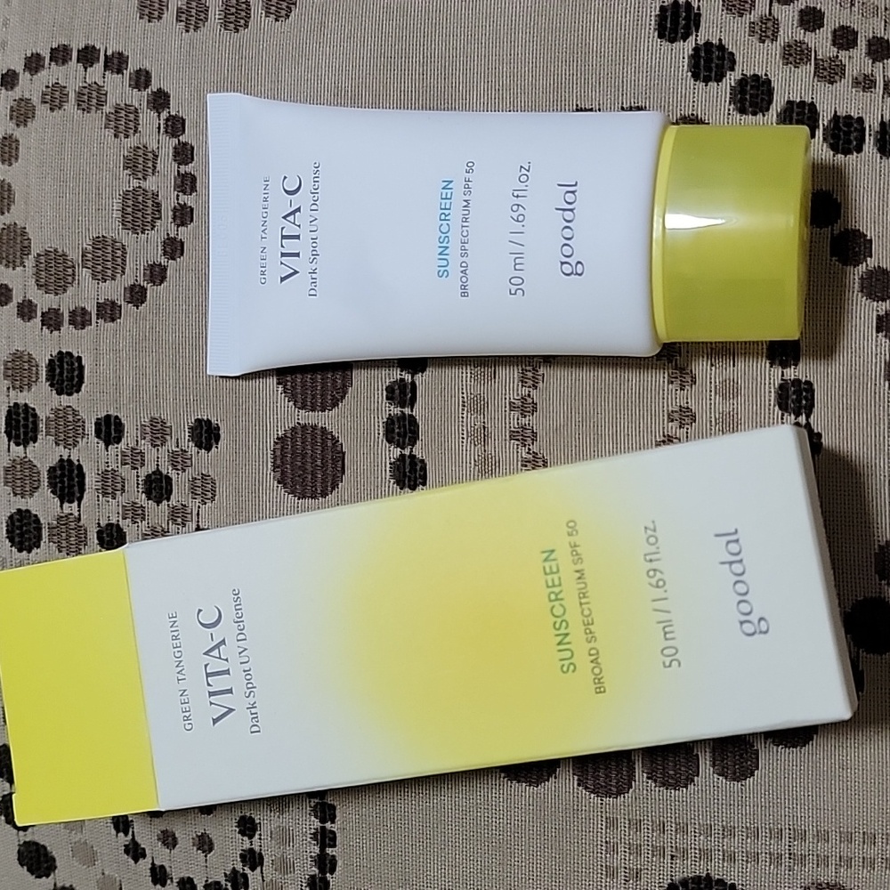 Goodal Green Tangerine Vita C Dark Spot Tone Up Cream SPF 50 50ml